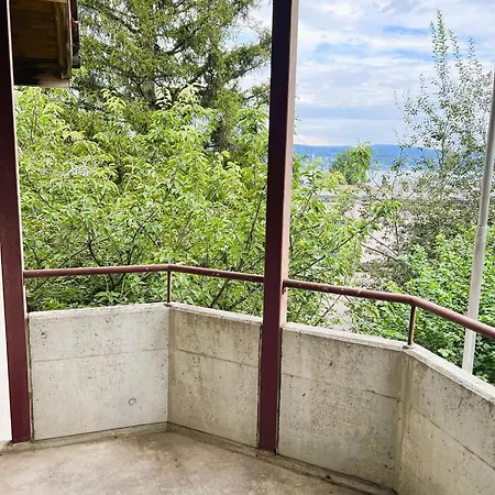 4 Flat - 3 Bedroom, Balcony With View Hwa5
