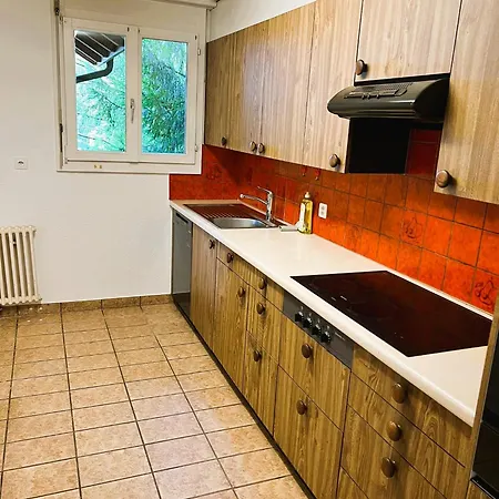 4 Flat - 3 Bedroom, Balcony With View Hwa5 Apartment *