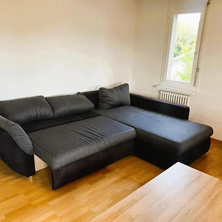 Large Flats, Hwab - Self Checkin