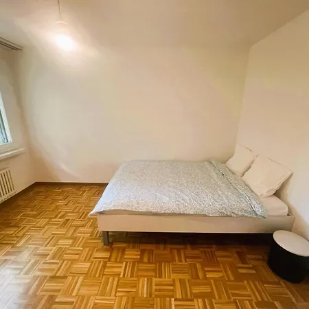 Large Flats, Hwab - Self Checkin Apartamento *