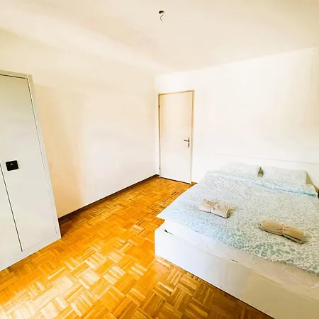 3 Room Old Town Flat - Munsterb Zúrich
